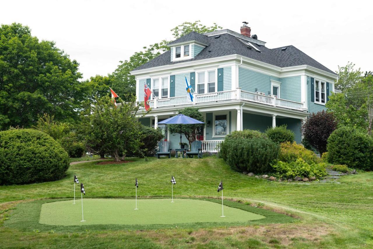 Alicion Bed & Breakfast Lunenburg Buitenkant foto