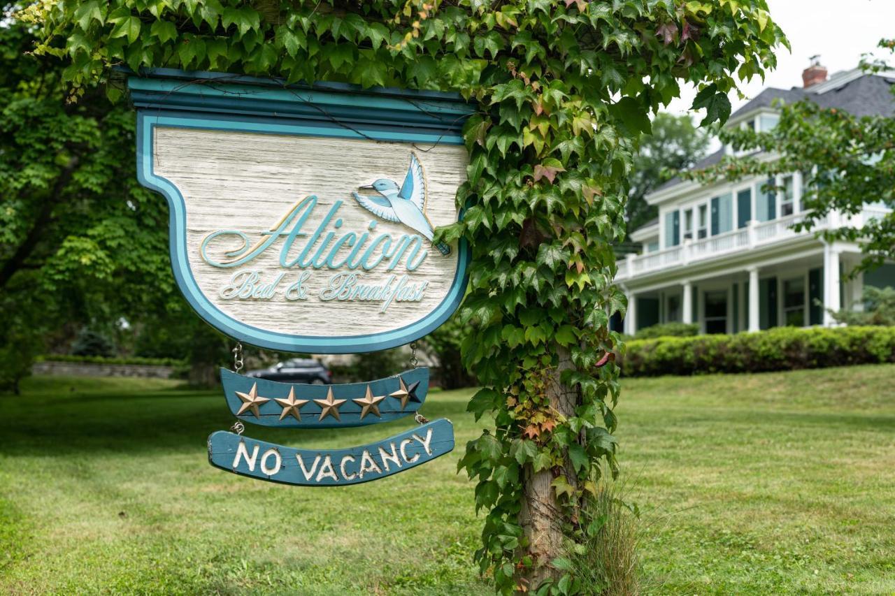 Alicion Bed & Breakfast Lunenburg Buitenkant foto
